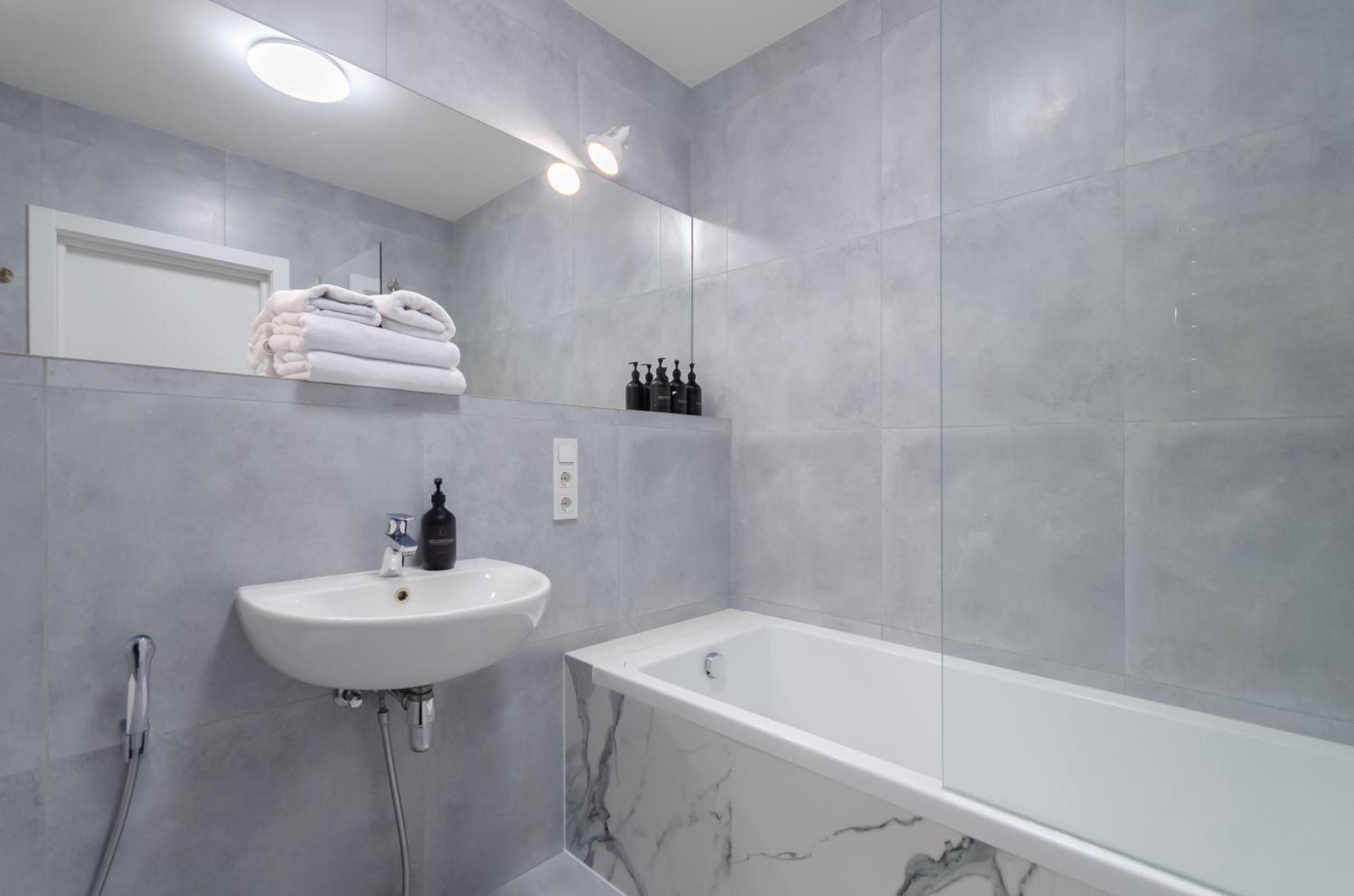 Petrovdom 234-241-86-96 In City View Apartments At Rc Kvartet,Near Central Railway Station كييف المظهر الخارجي الصورة